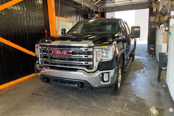 Sierra 2500HD SLE CREW 4X4 V8 *BOITE 8 PI* MULTIPRO *PNBV 9900