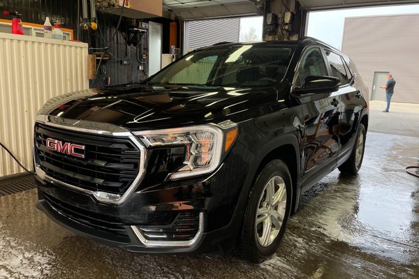 Terrain SLE AWD *SIÈGES CHAUF* HAYON ELEC CARPLAY REG ADAP