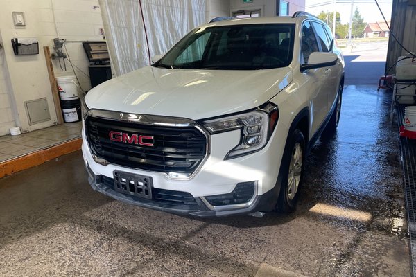 Terrain SLE AWD *SIÈGES CHAUFF* CARPLAY BLUETOOTH WIFI USB
