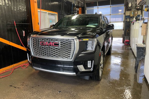 Yukon DENALI AWD V8 *TOIT* NAV CUIR SIÈGES VENT BOSE HUD