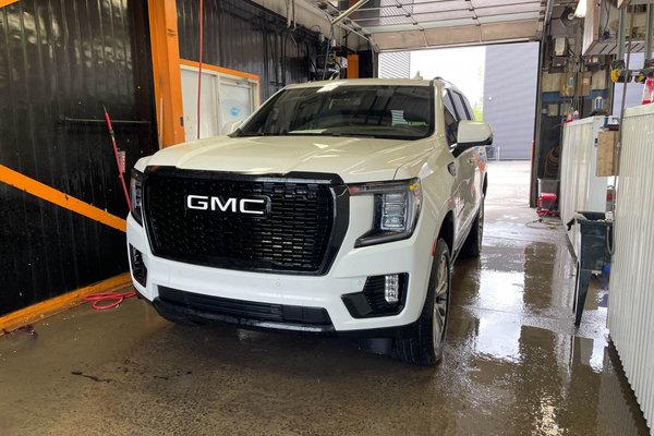 Yukon DENALI AWD V8 *TOIT* NAV CUIR SIÈGES VENT BOSE HUD