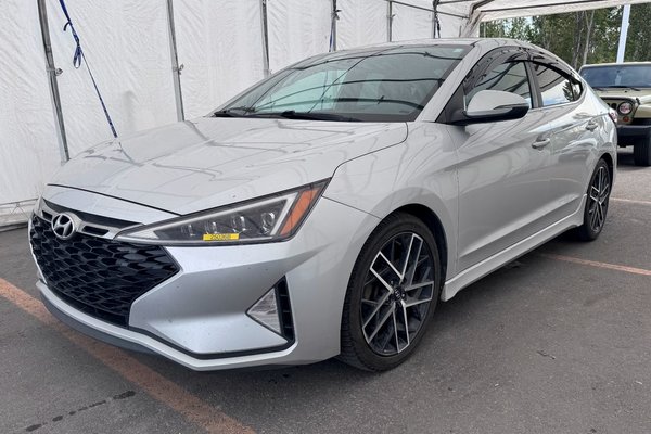 Elantra SPORT *TOIT* CUIR SIÈGES / VOLANT CHAUFF CARPLAY