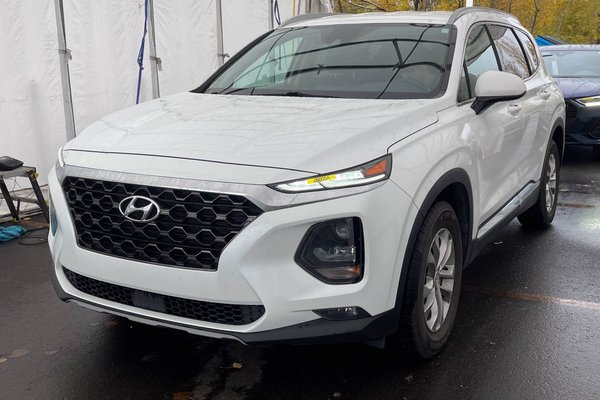 Santa Fe ESSENTIAL *SIÈGES / VOLANT CHAUF* REG ADAP CARPLAY