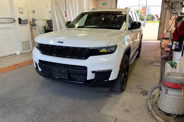 Grand Cherokee L LIMITED 4X4 *TOIT* NAV SIÈGES VENTIL HAYON ELECT