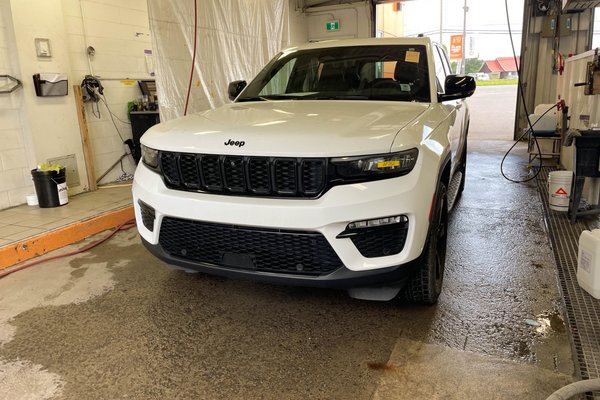 Grand Cherokee LIMITED 4X4 *TOIT* NAV SIÈGES VENT CAM 360 GR LUXE