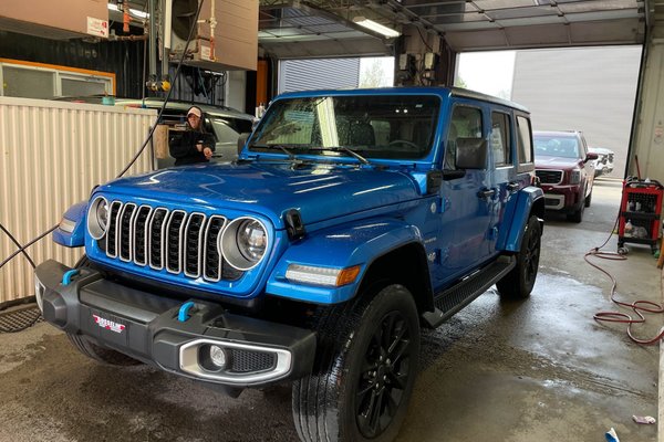 Wrangler 4xe SAHARA 4X4 GR TECH *NAV* CUIR SIÈGES CHAUFF ALPINE