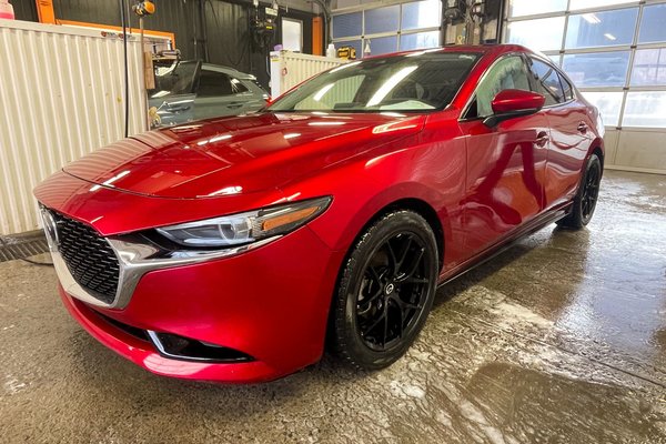 Mazda3 GT AUTO *TOIT* NAV CUIR SIÈGES CHAUFF BOSE CARPLAY