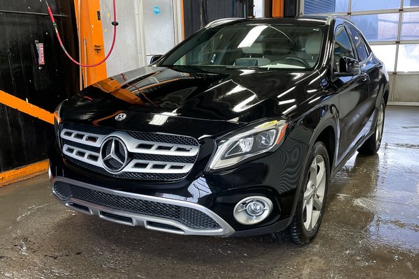 GLA 250 4MATIC *TOIT* NAV CUIR SIÈGES CHAUFF BLUETOOTH