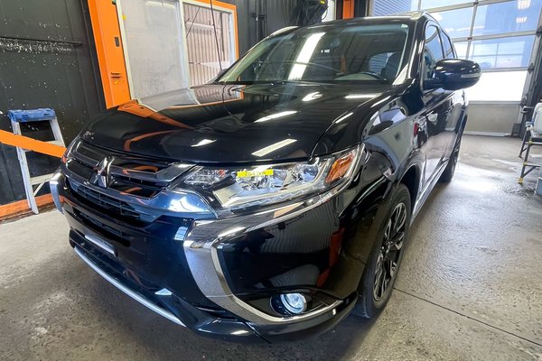 OUTLANDER PHEV GT AWD *TOIT* CUIR SIÈGES / VOLANT CHAUFF REG ADAP