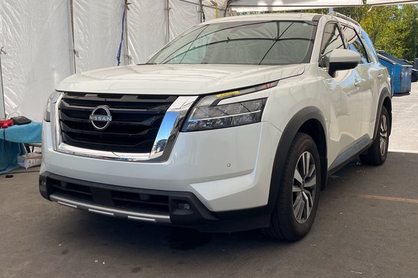 Pathfinder SL AWD *TOIT NAV 8 PLACES CUIR SIÈGES CHAUF CAM360