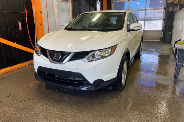 Qashqai S AWD *SIÈGES CHAUF* CARPLAY ALERTES BLUETOOTH USB