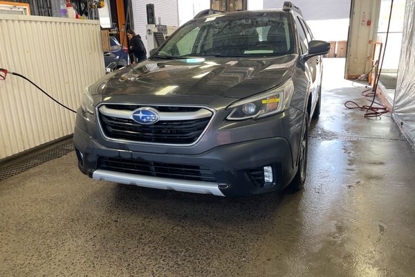 Outback LIMITED XT AWD *TOIT* NAV CUIR SIÈGES CHAUF KARDON