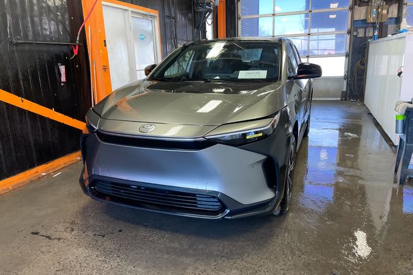 bZ4X XLE AWD *TOIT VITRÉ* CHARGE RAPIDE *SIEGES CHAUFF