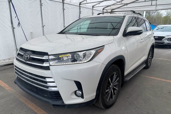 Highlander XLE AWD *7 PLACES* TOIT NAV CUIR SIÈGES CHAUFF