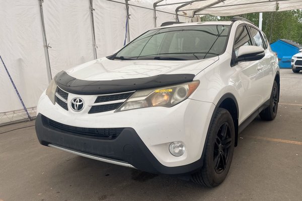 RAV4 XLE AWD *TOIT* SIÈGES CHAUFF BLUETOOTH CAMÉRA USB