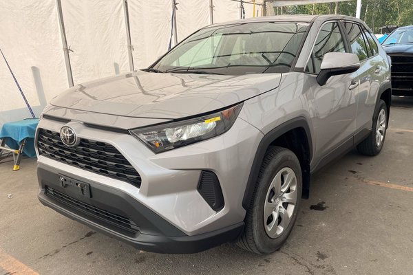 RAV4 LE AWD *SIÈGES CHAUFF* CARPLAY ALERTES REG ADAPT