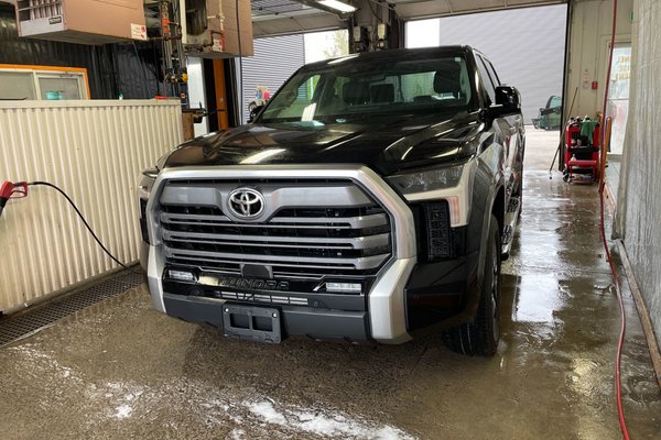 Tundra LIMITED CREW 4X4 *TOIT* NAV SIÈGES VENT REG ADAPT