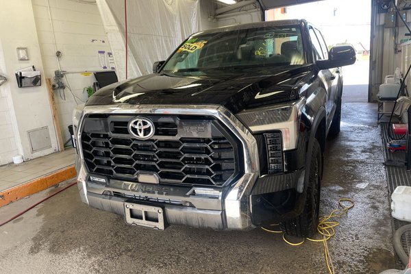 Tundra SR5 TRD OFF ROAD 4X4 V6 *NAV* SIÈGES CHAUF CARPLAY