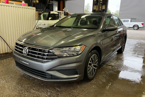 Jetta COMFORTLINE AUTO *SIÈGES CHAUFF* CARPLAY BLUETOOTH