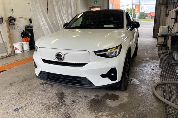 C40 Recharge Pure Electric PLUS AWD *TOIT* NAV SIÈGES CHAUFF HAYON ELECT