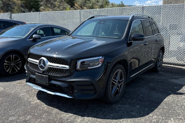 2023 Mercedes-Benz GLB250