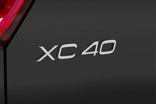 Volvo XC40 Recharge TWIN Core Dark 2023 - photo 4