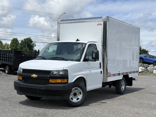 Express Commercial Cutaway  2025
