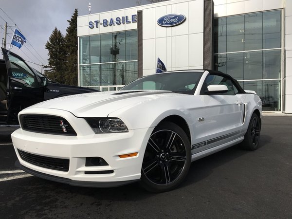 Ford Mustang Gt California Special 2013 Blanc Usagé à Vendre