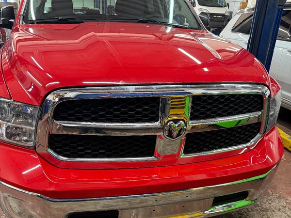 RAM 1500 Classic Crew Cab 4x4 (DS)