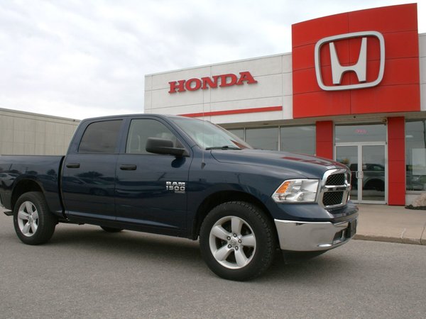 RAM 1500 Classic Crew Cab 4x4 (DS)