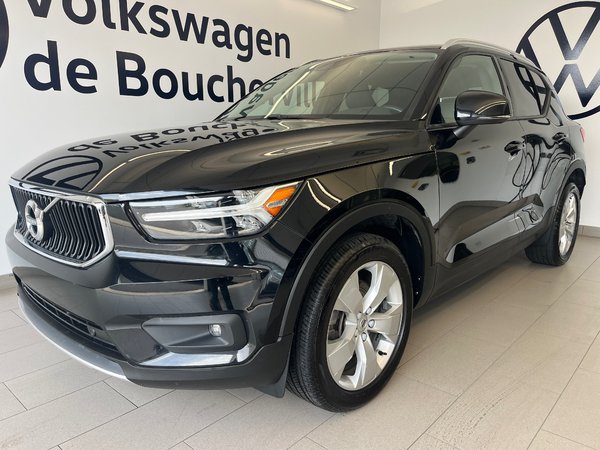 Volvo XC40 Momentum 2021