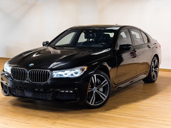 BMW 750i xDrive ** COMME NEUF ** 2018
