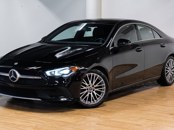 Mercedes-Benz CLA250 ** NOIR SUR NOIR ** 2023