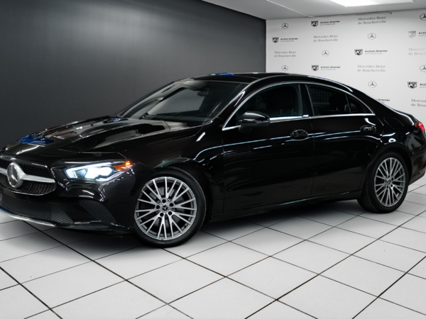 Mercedes-Benz CLA250 ** NOIR SUR NOIR ** 2023