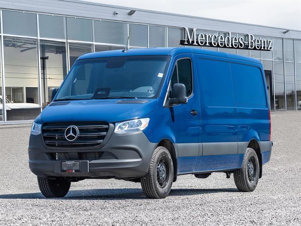 2026 Mercedes-Benz Sprinter 2500 144 Wheelbase Standard Roof RWD