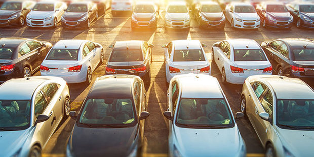 Comment refroidir sa voiture le plus rapidement possible.