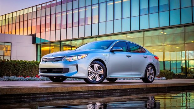 Riez au visage des pétrolières avec la Kia Optima PHEV 2018