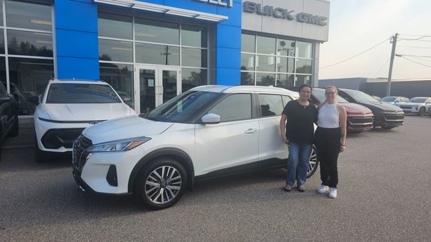 2023 Nissan Kicks
