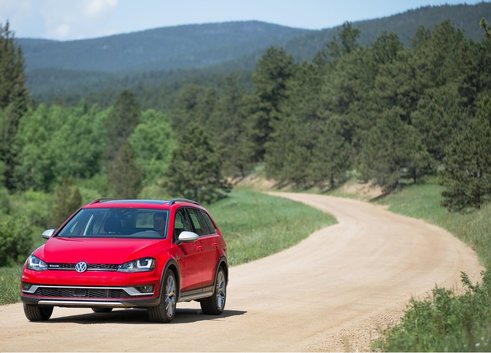 Le Volkswagen Golf Alltrack est nommé Véhicule canadien de l’année
