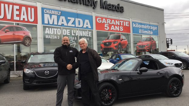 Félicitations M. Larivée pour l'acquisition de votre MX-5. Chambly Mazda apprécié votre confiance
