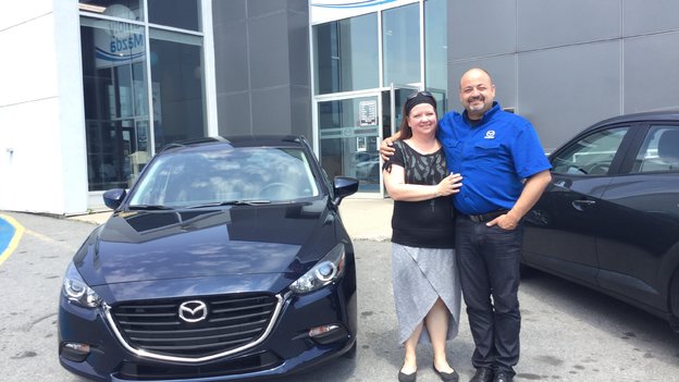 Félicitations Madame Fleury pour l'achat de votre nouvelle Mazda 2017