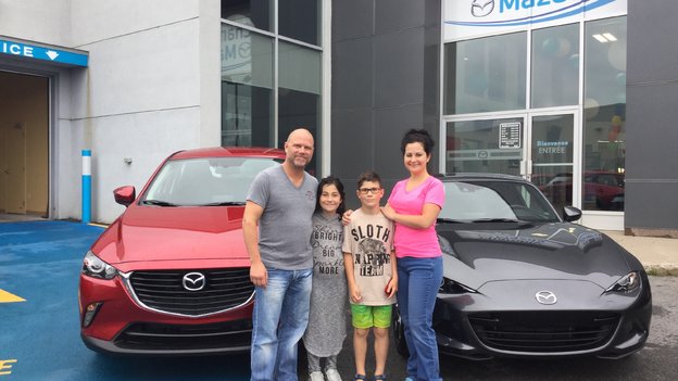 Félicitations Madame Rosa pour votre nouvelle Mazda MX5 2017 et votre CX3 2017