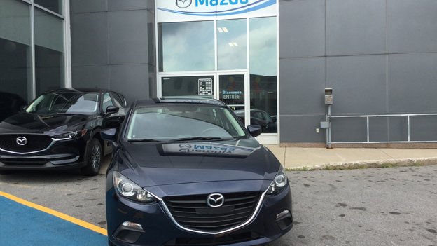 Félicitations Monsieur Lafreniere pour votre Mazda et merci de faire confiance à Chambly Mazda