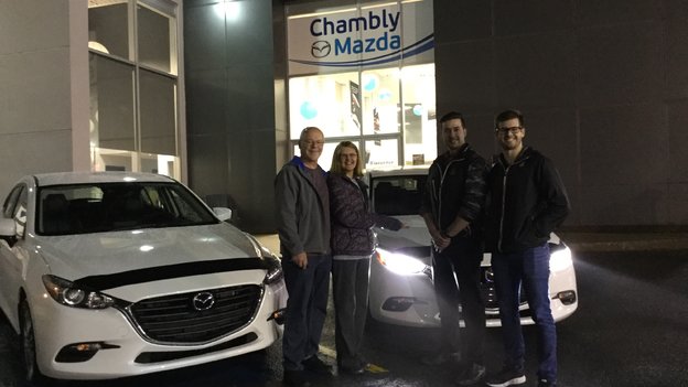 Félicitations à M. et Mme Lauzon pour l’acquisition de votre nouvelle Mazda 3