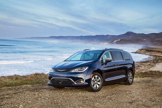 La Chrysler Pacifica Hybride Éligible au nouveau programme d’incitatifs iVEZ