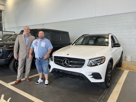 Congratulations Jonathan from Berthierville for your new Mercedes-Benz GLC300!