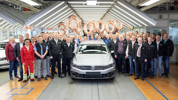 Volkswagen Builds 30 Millionth Passat