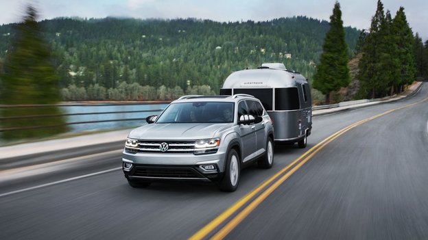 Road tests of the new 2018 Volkswagen Atlas