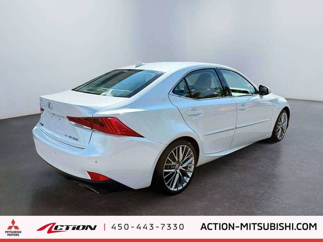 Lexus IS 300 AWD Toit Ouvrant Cuir Mags 2017-4