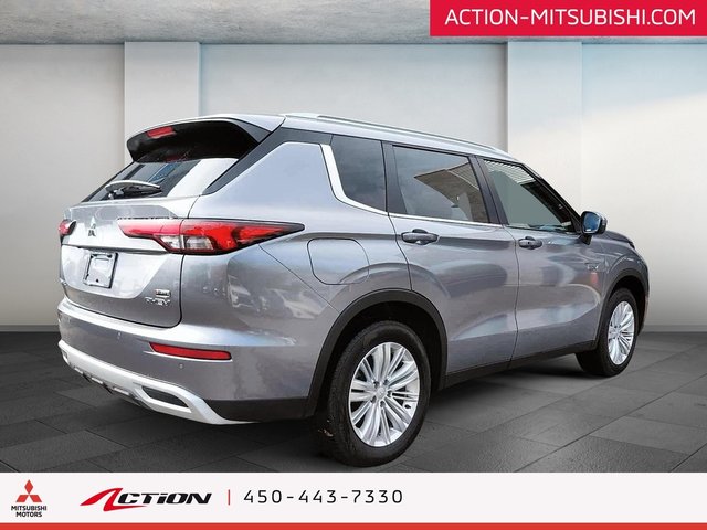 Mitsubishi Outlander PHEV LE S-AWC Toit Pano Carplay Android auto Navigation 2024-4